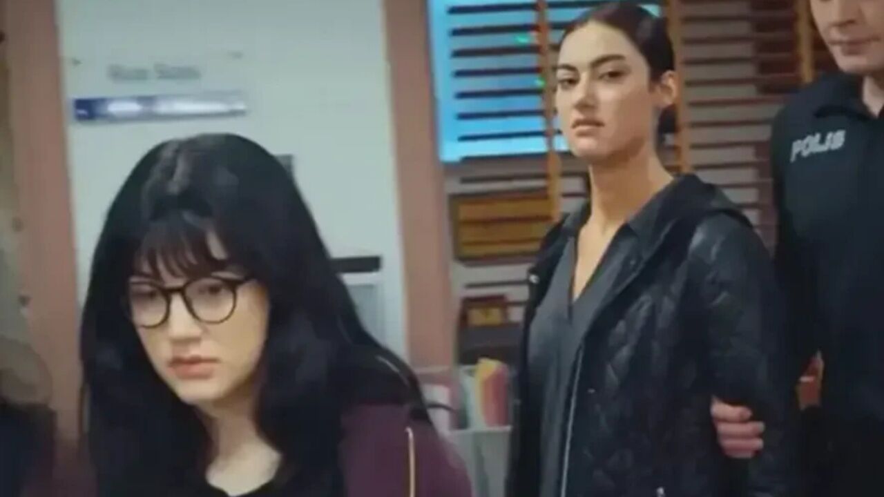 Arka Sokaklar'ın Oyuncusundan Itiraf! 'Rolden Çıkamadım, Psikolojik Destek Aldım'