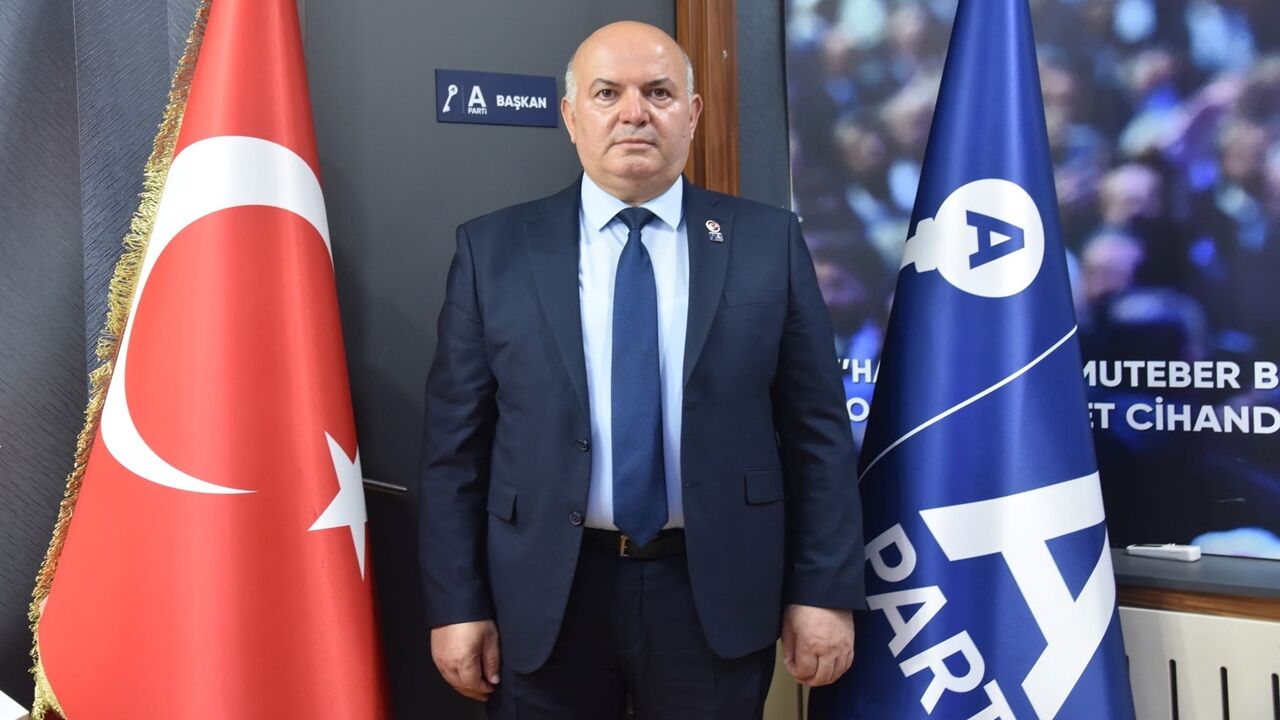 Ayhan Tarhana (4)