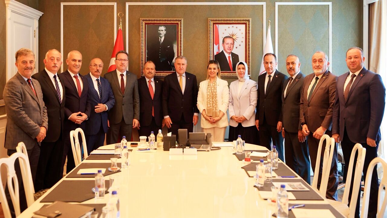 Bakan Aşkınbak