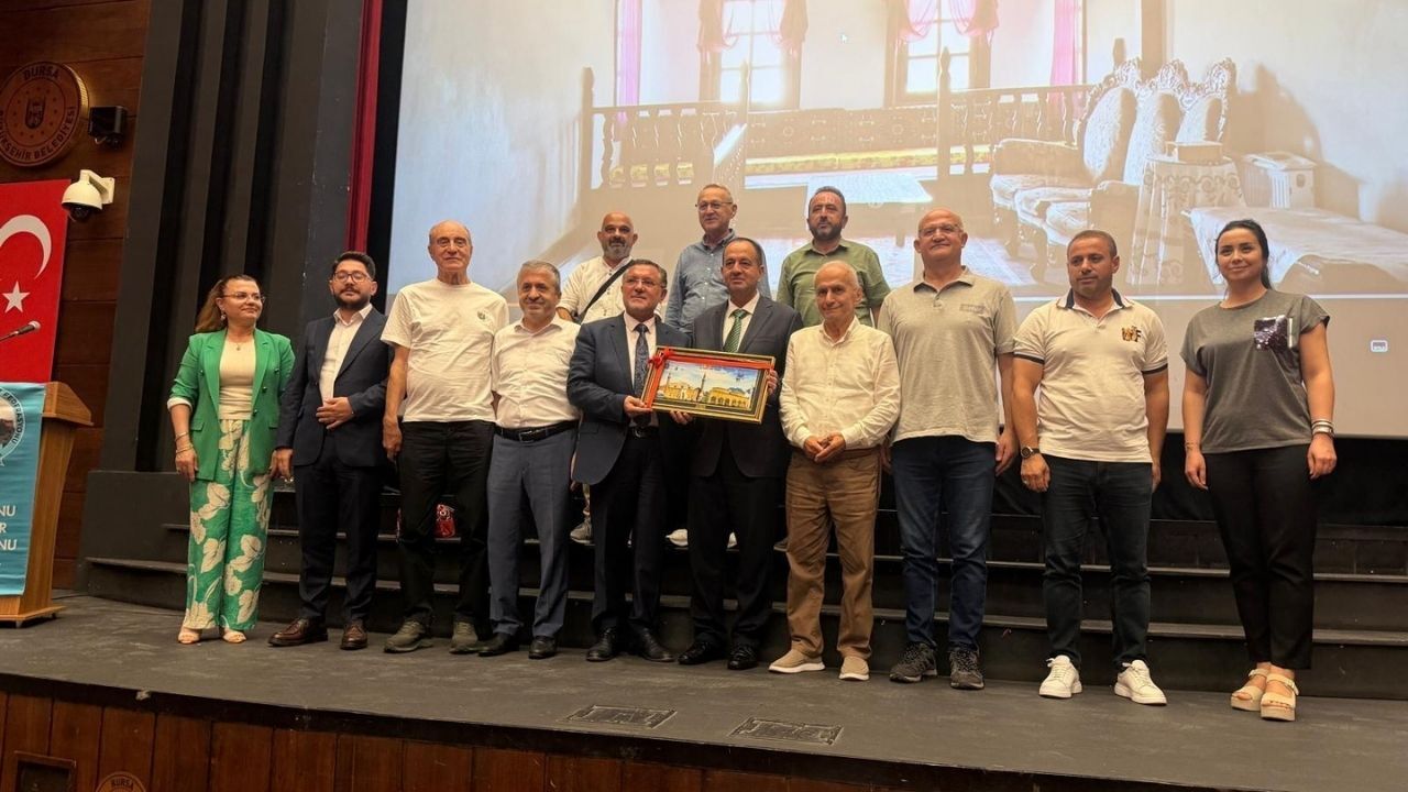 Bursa’da Kastamonu Rüzgarı Ahşabın Cazibesi Yoğun Ilgi Gördü (2)