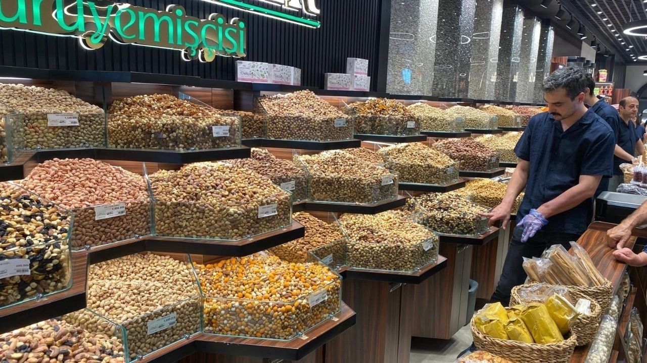 Çengeller Kuruyemişçisi Ikinci Şubesini Hizmete Açtı (3)