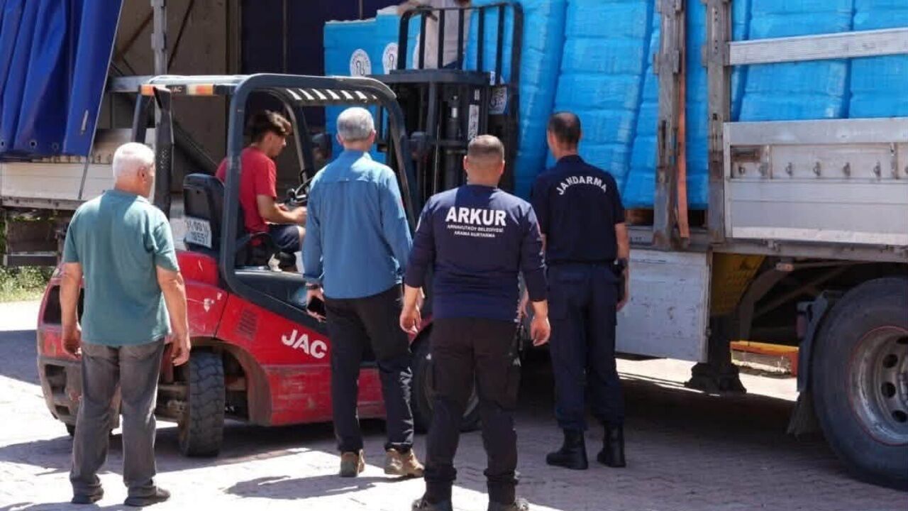 Cideli Başkan Afet Bölgesinde! Selin Ardından Memleketine Destek Için Geldi