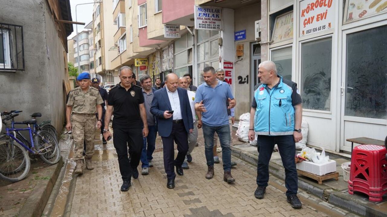 Ekipler Sahada Valilik (1)
