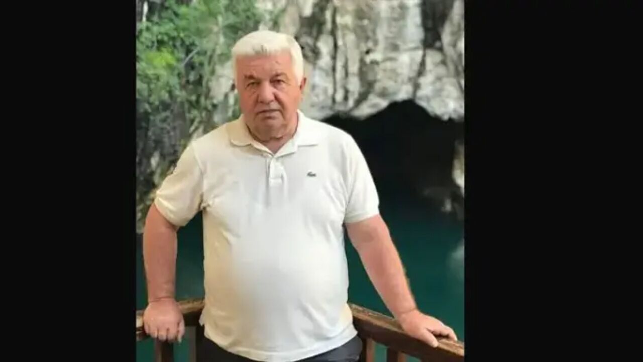 Eski Devlet Bakanı Burhan Kara