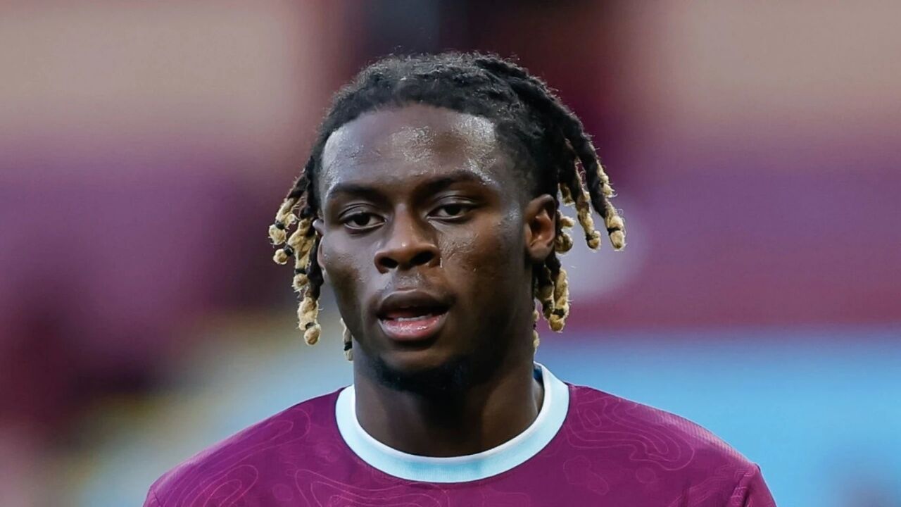 Galatasaray'ın Burnley Forması Giyen Lesley Ugochukwu