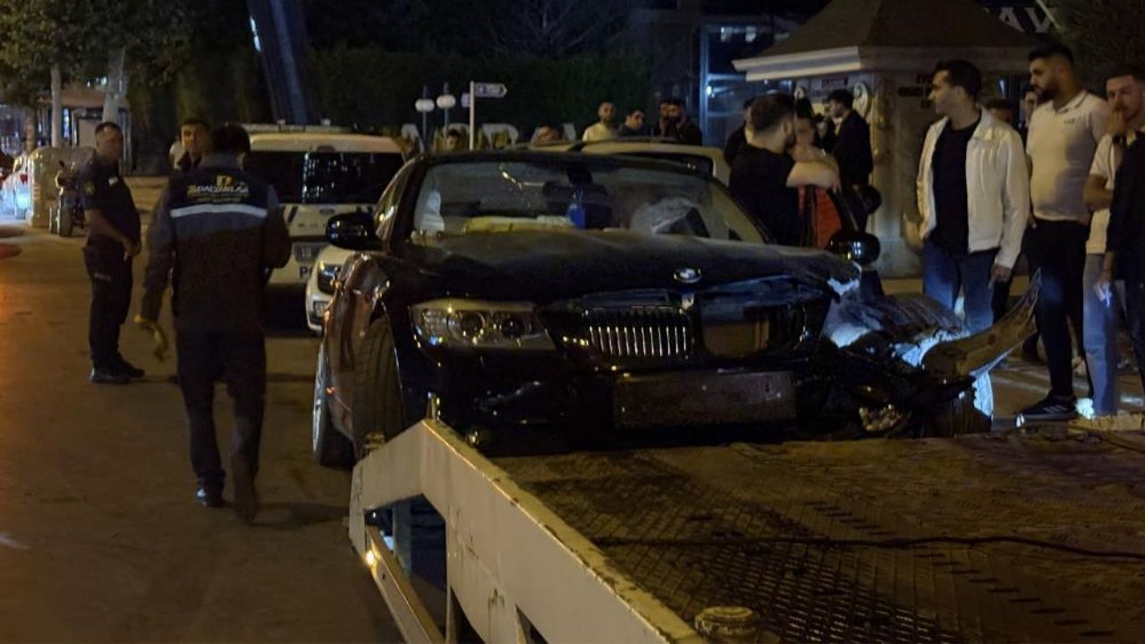 Gece Yarısı Zincirleme Kaza 2’Si Polis 4 Kişi Yaralandı (1)