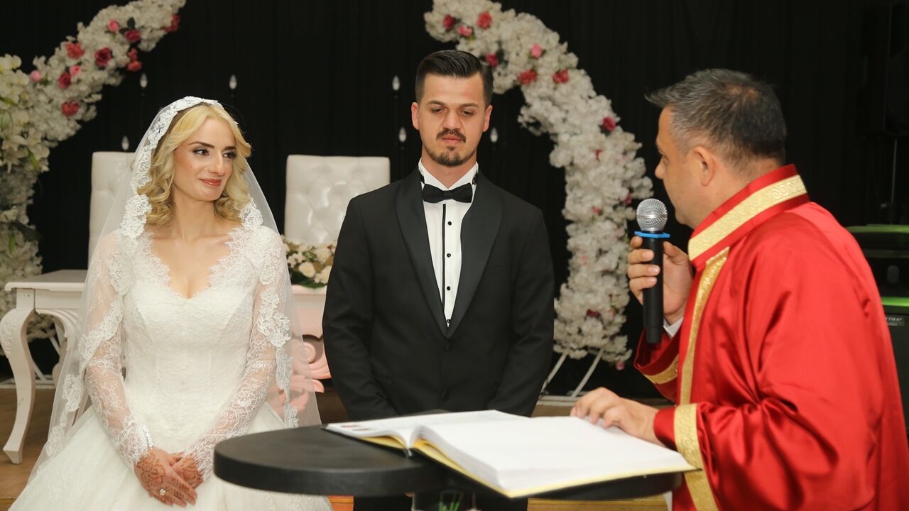 Göktürk Ve Yeliz Çifti Dünya Evine Girdi (2)