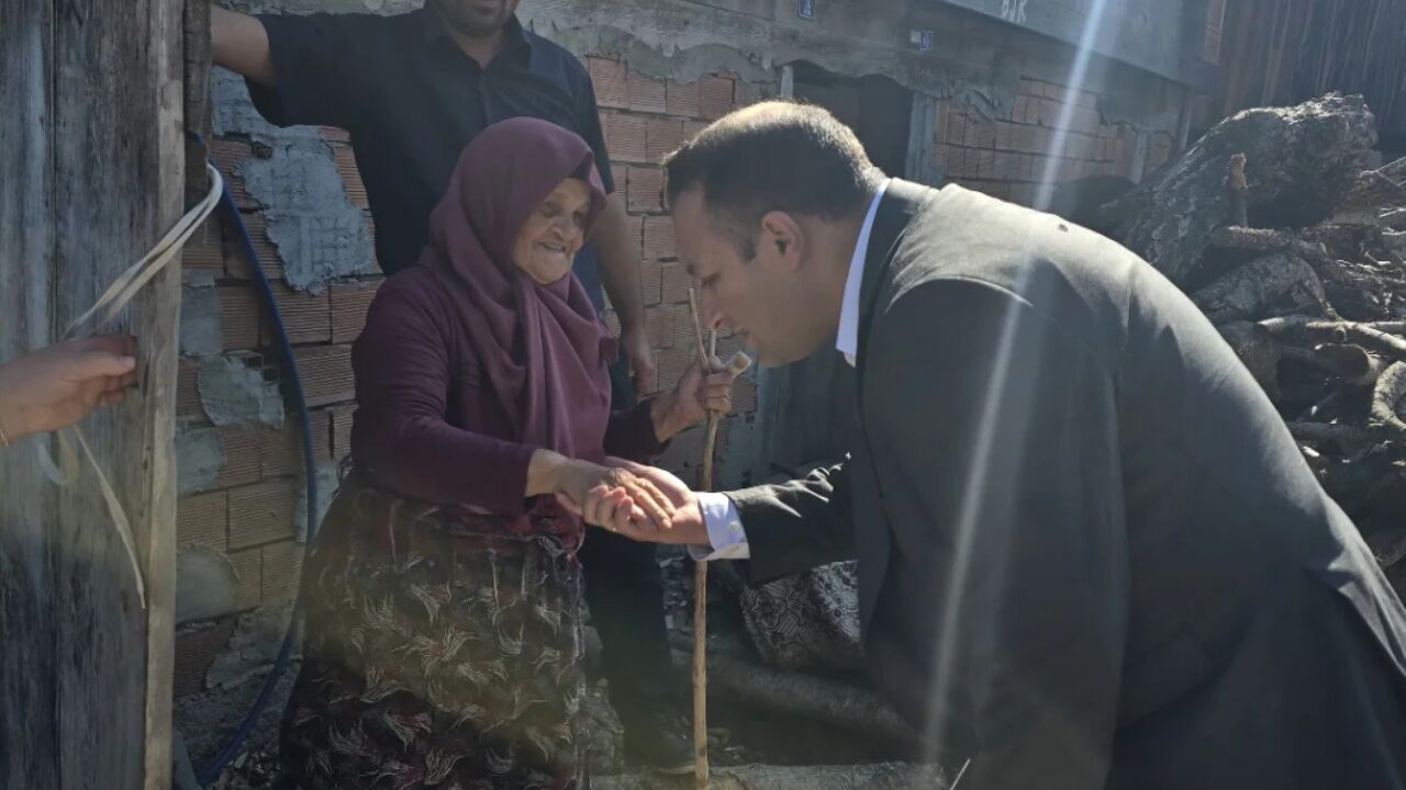 Hanönü Kaymakamlığı'ndan Örnek Çalışma! Yalnız Yaşayan Vatandaşlar Ziyaret Ediliyor (1)