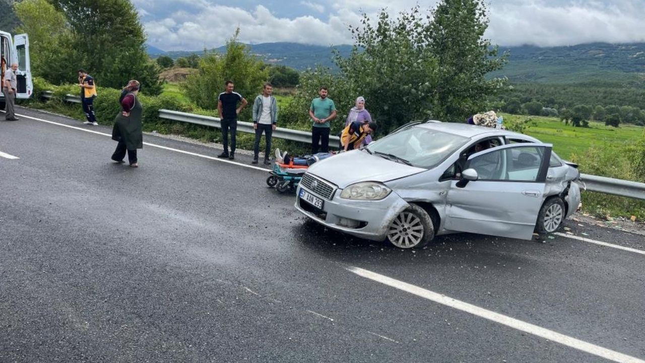 Hanönü Yolundaki Kazanın Ayrıntıları Belli Oldu! Çok Sayıda Yaralı Var (1)