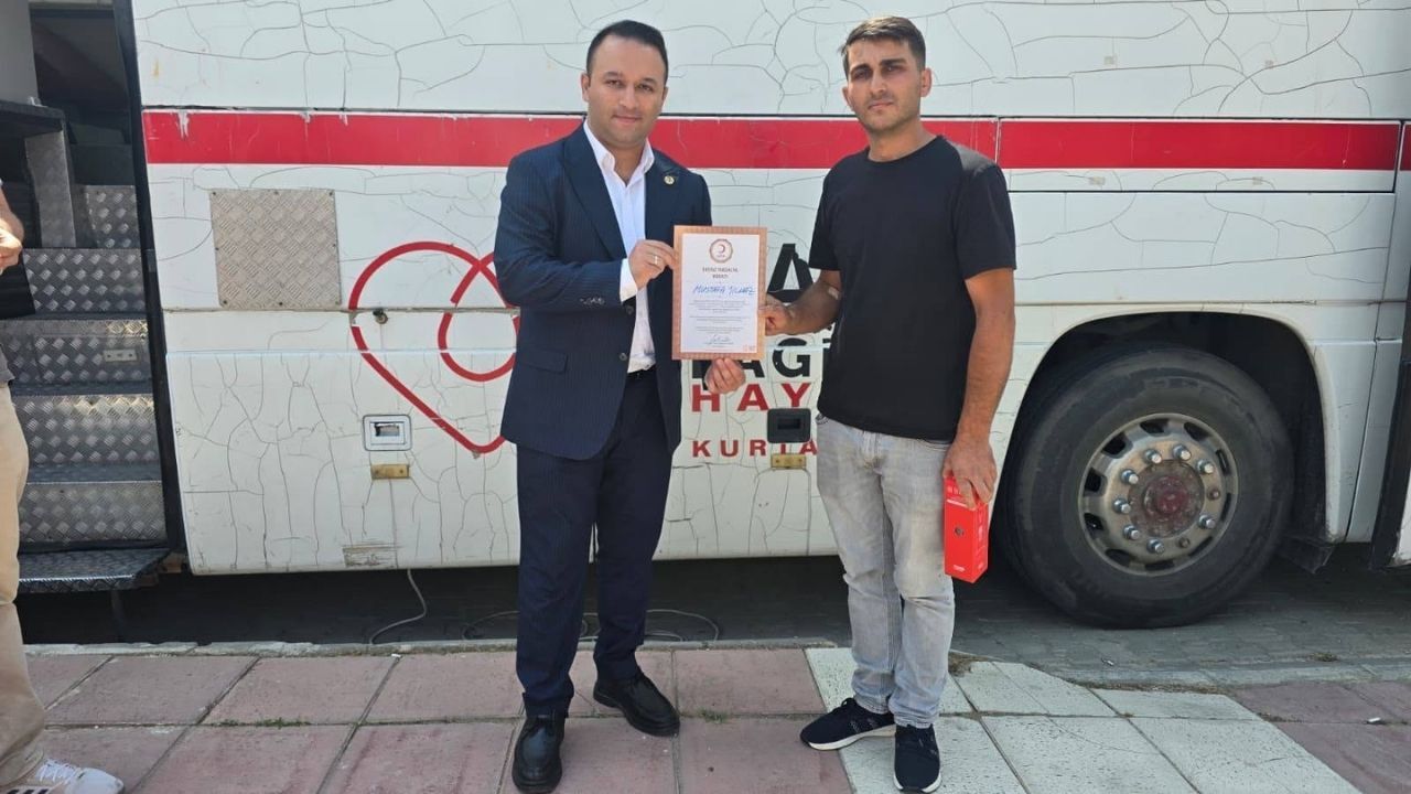 Hanönü’nde Anlamlı Kampanya Kaymakam Uslu Da Kan Bağışladı (4)