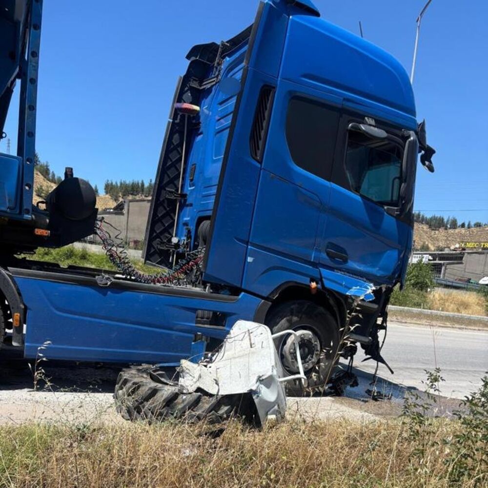 Karabük Feci Traktör Tır Kazası (4)