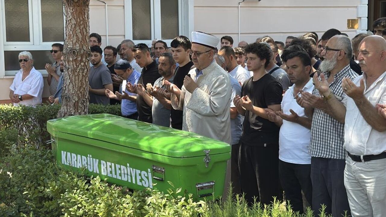 Karabük Üniversite Öğrencisi Toprağa Verildi (1)