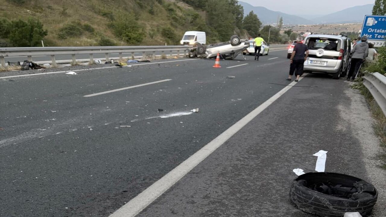 Kastamonu Da Feci Kaza Savaş Alanına Döndü (3)