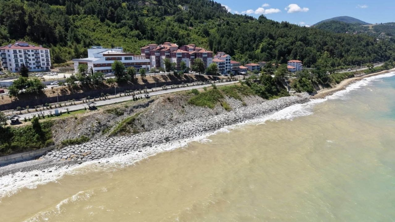 Kastamonu Sahili Denizin Tahribatına Karşı Güçlendiriliyor (1)