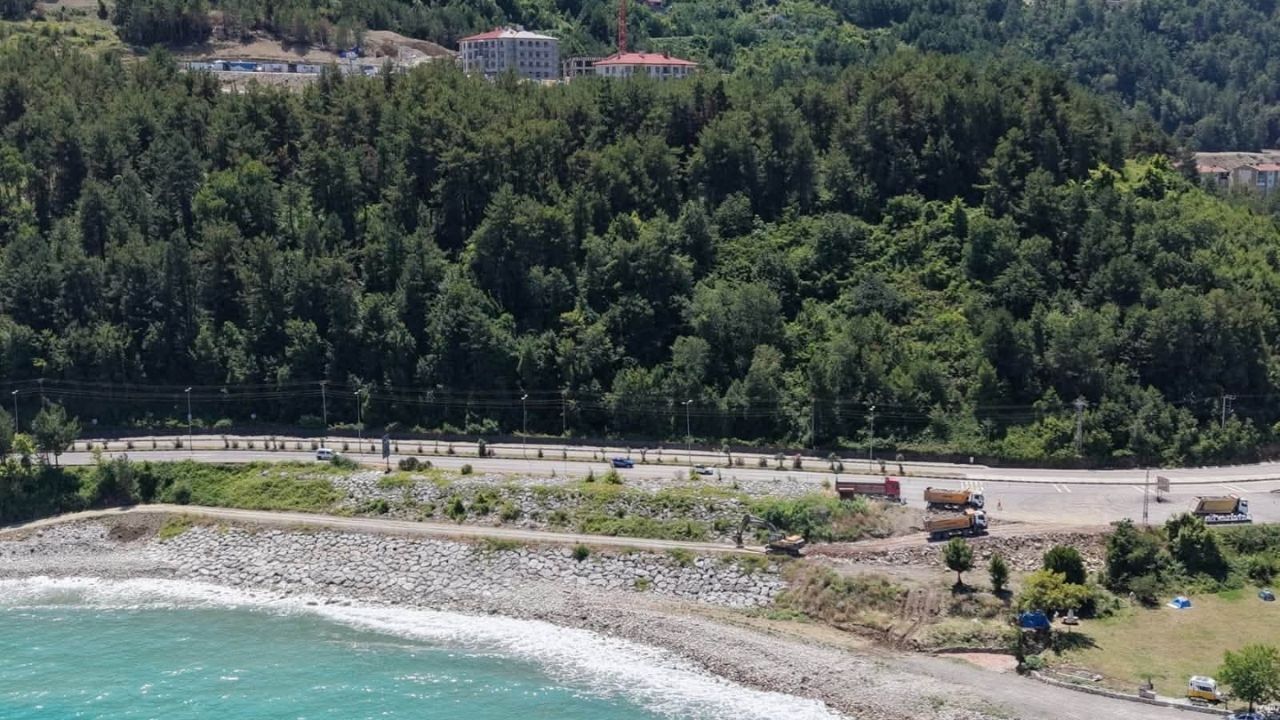 Kastamonu Sahili Denizin Tahribatına Karşı Güçlendiriliyor (3)