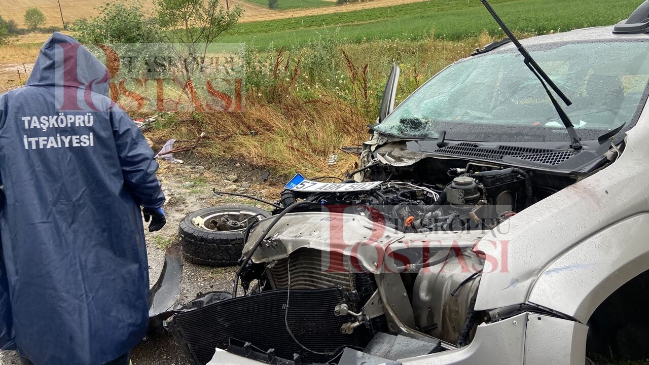 Kastamonu Taşköprü Feci Kaza 6 Yaralı (4)