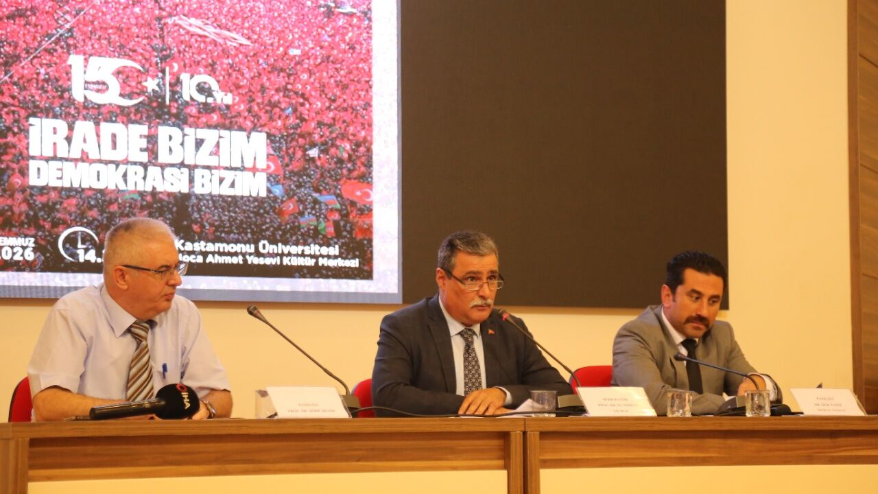 Kastamonu Üniversitesi'nde 15 Temmuz Paneli Düzenlendi (2)