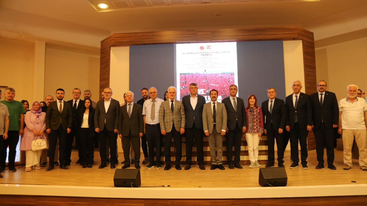 Kastamonu Üniversitesi'nde 15 Temmuz Paneli Düzenlendi