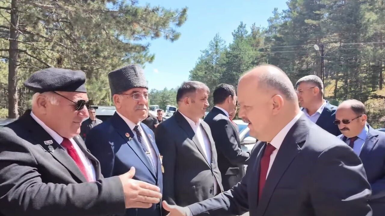 Kastamonu'da 15 Temmuz Programı Kapsamında Şehitlik Ziyareti Gerçekleştirildi
