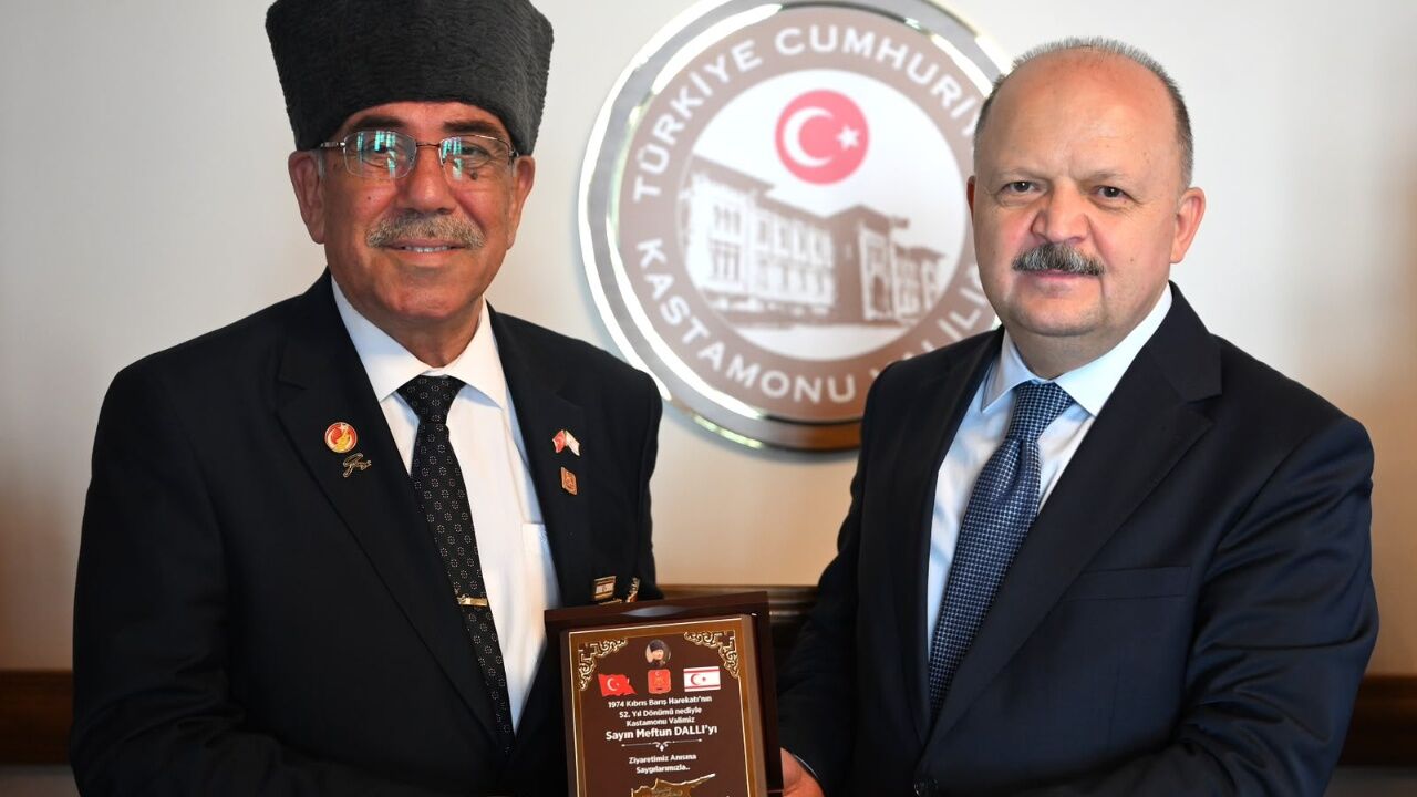 Kastamonu’da Kıbrıs Barış Kastamonu’da Kıbrıs Barış Harekâtı’nın 52. Yılı Anıldı Gazilerden Vali Dallı’ya Ziyaretyıl Dönümünde Gazilerle Buluşma 2