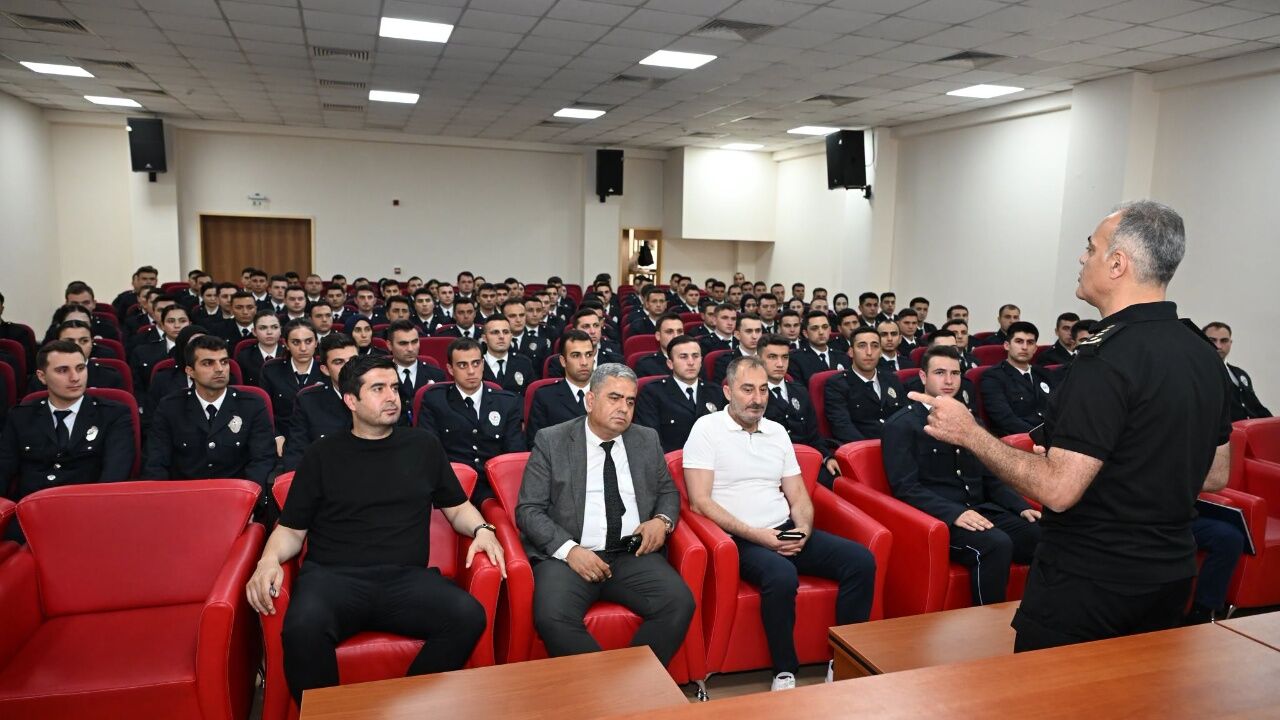 Kastamonu'da Yeni Polis Memurları Göreve Başladı 2