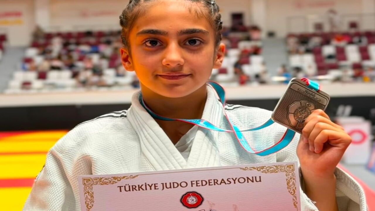 Kastamonulu Judoculardan Madalya Yağmuru! Türkiye Ve Avrupa'da Gururlandıran Başarı 3