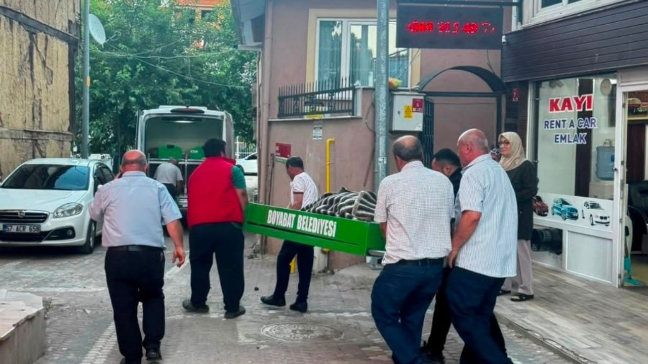 Komşudan Acı Haber Yaşlı Kadın Evinde Ölü Bulundu (2)