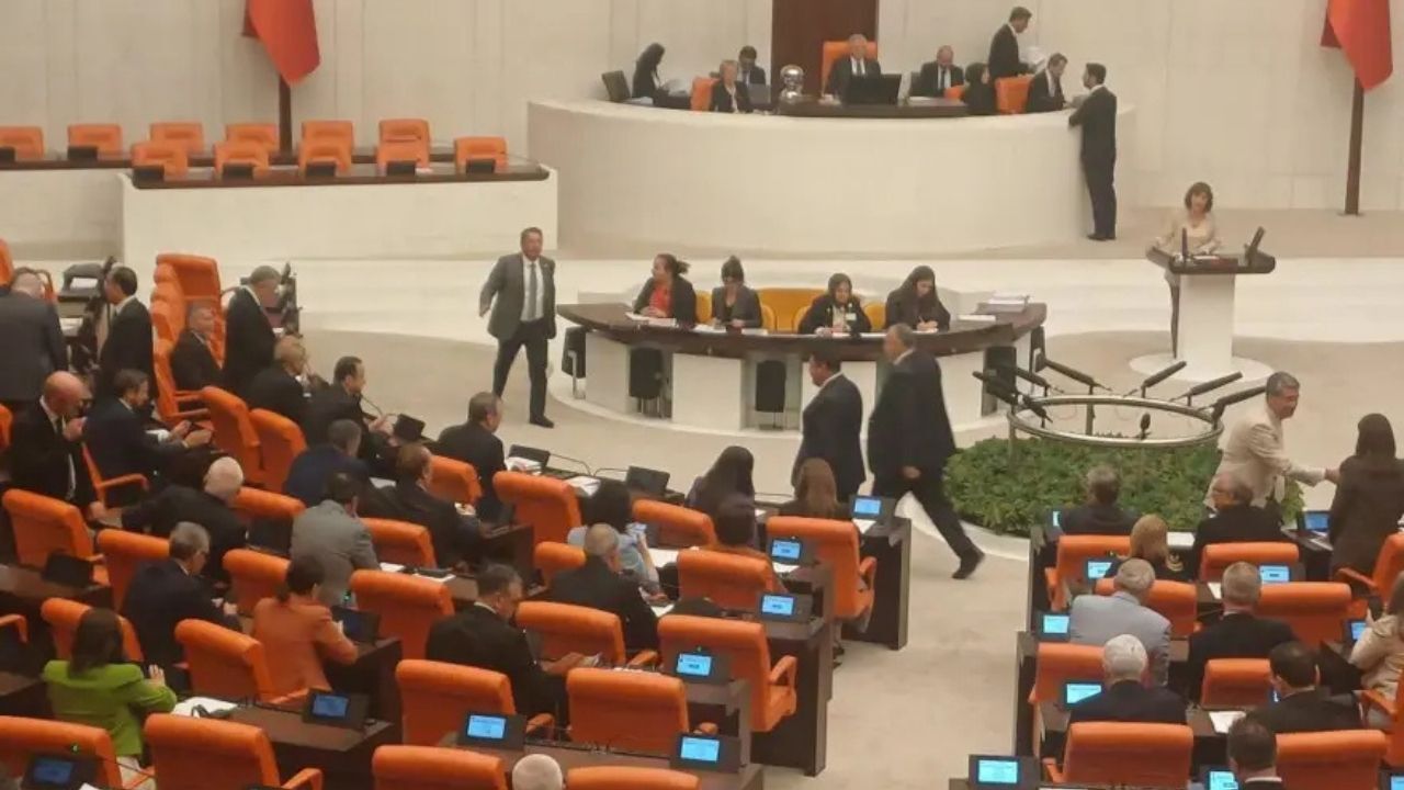 Meclis’te 24 Yıl Sonra Dengeler Değişti Chp’nin Yeri Kaydı (1)