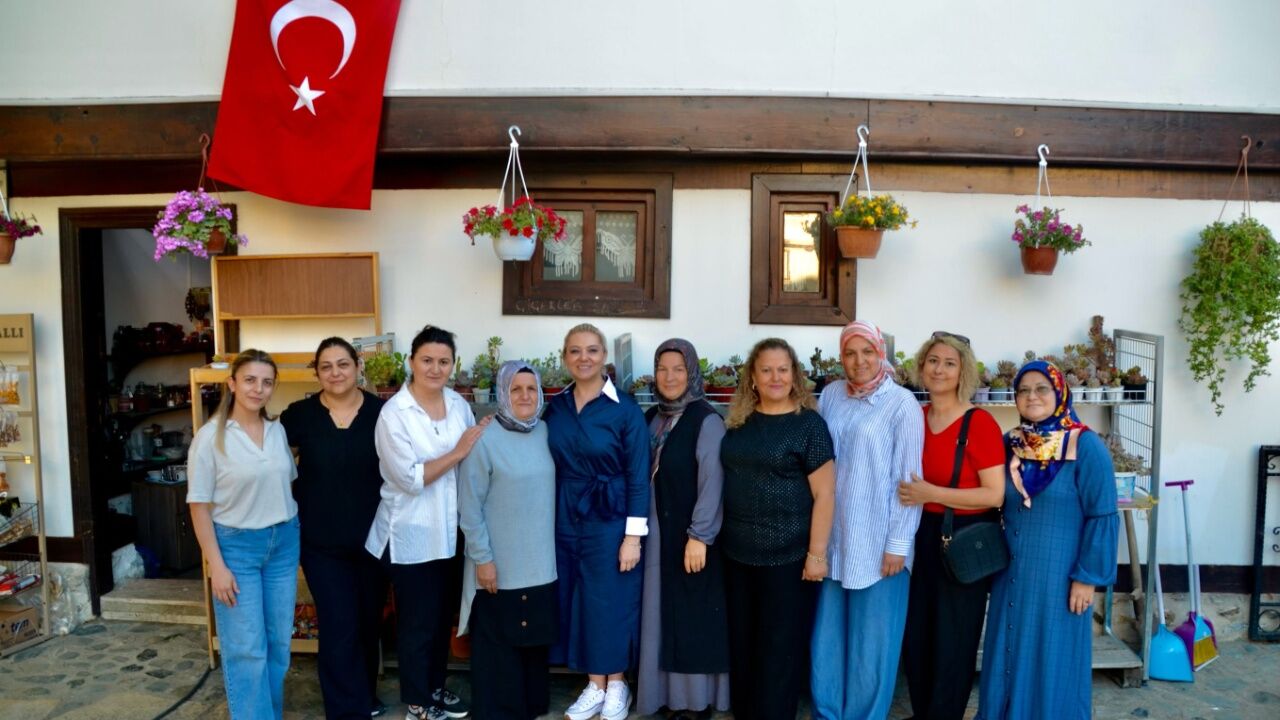 Milletvekili Ekmekçi, Taşköprü Kadın Kooperatifi'ni Ziyaret Etti 1