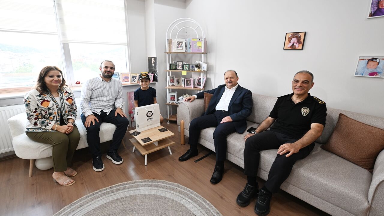 Parla Vali Emniyet Ziyaret (3)