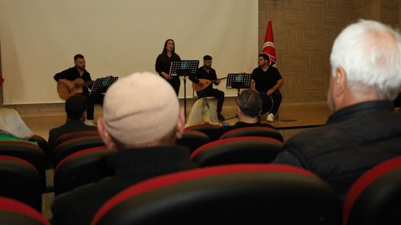 Sevilen Türküler (4)