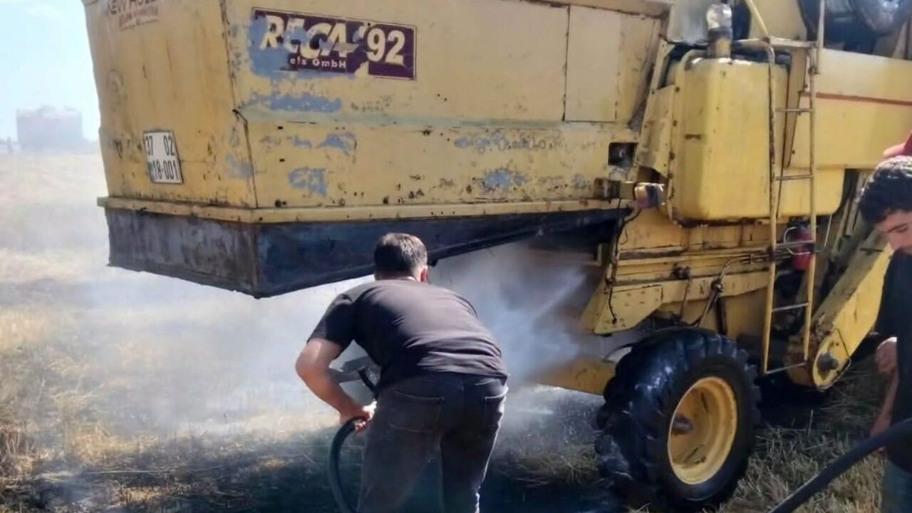 Seydiler'de Biçerdöver Yangını Korkuttu!