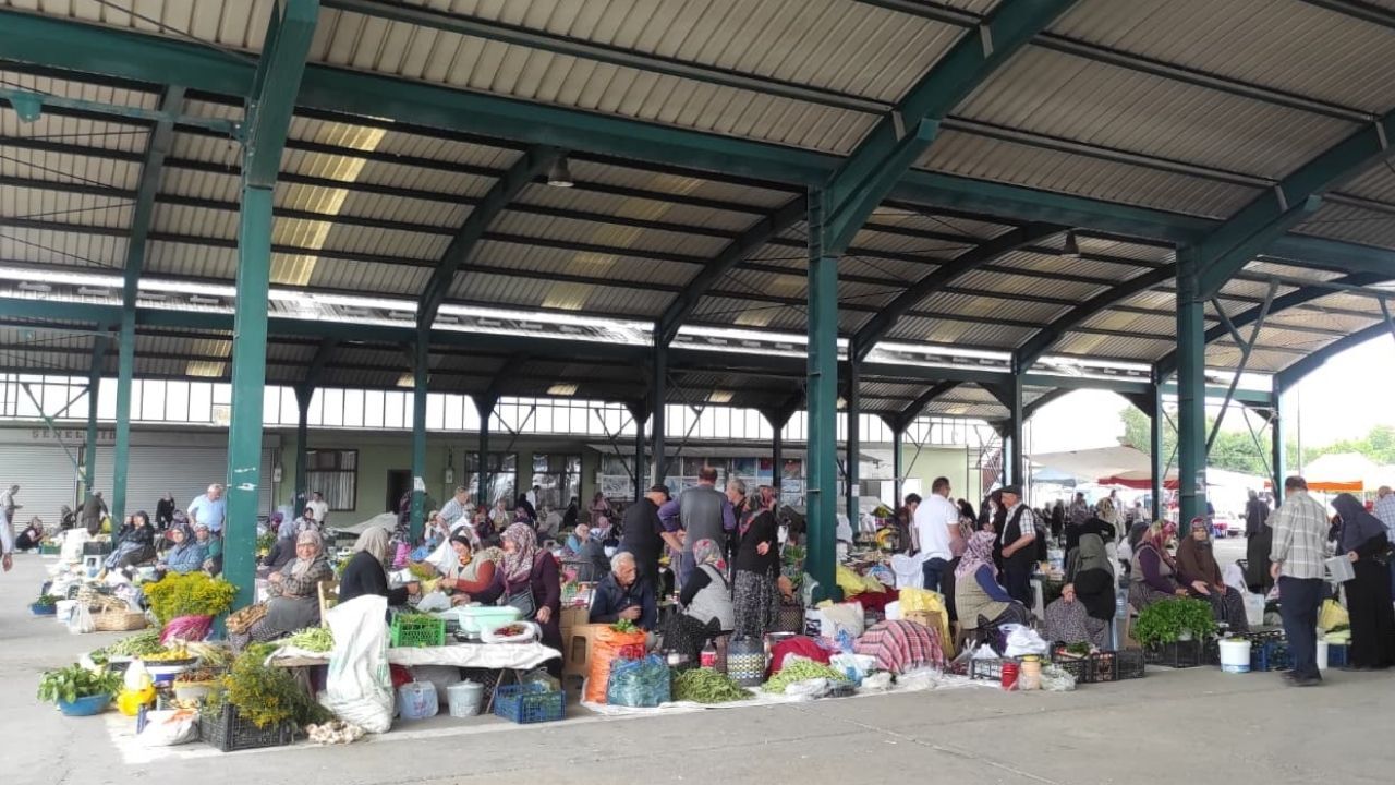 Taşköprü Cuma Pazarı’nda Tezgahlar Açıldı İşte Fiyatlar (1)