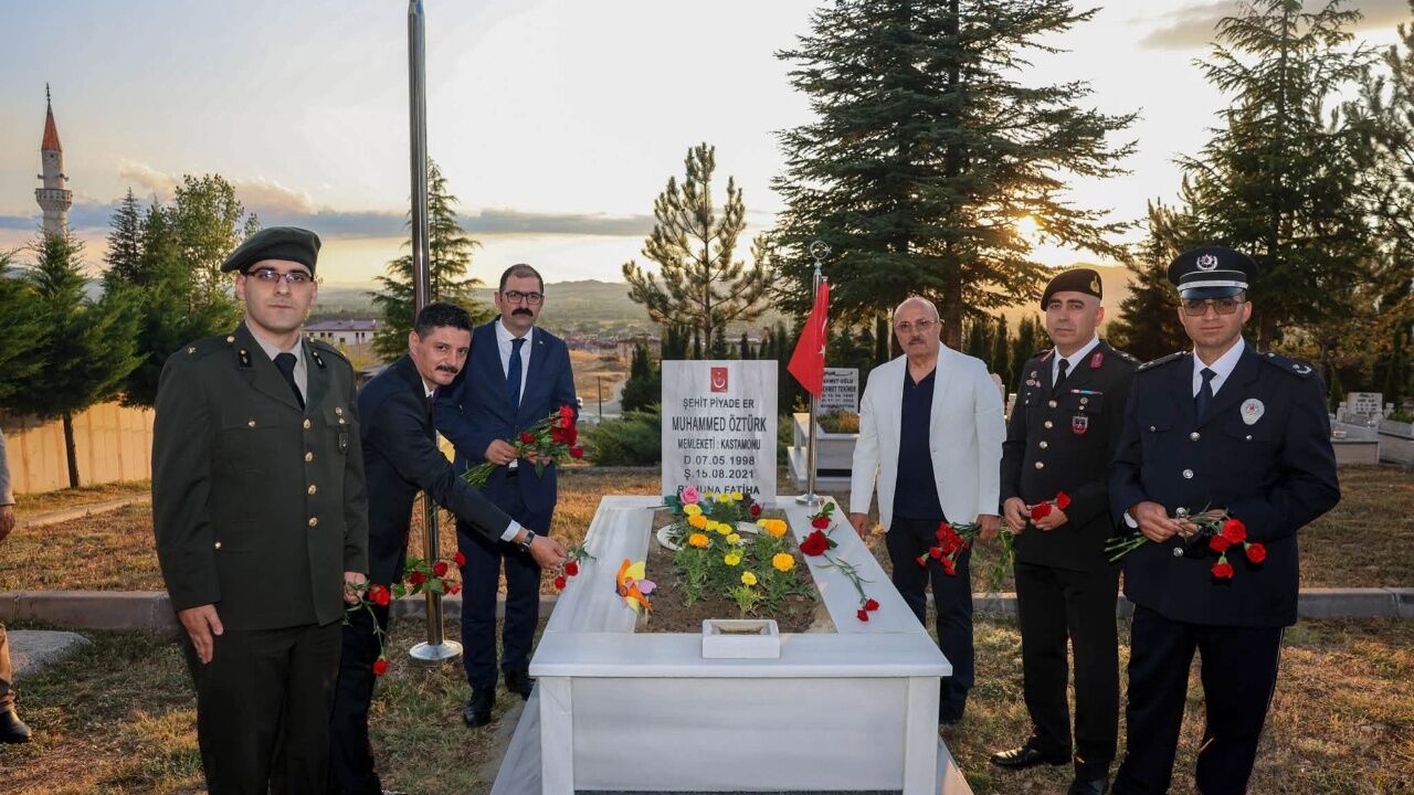 Taşköprü'de 15 Temmuz Demokrasi Ve Millî Birlik Günü Kapsamında Anlamlı Ziyaret (2)