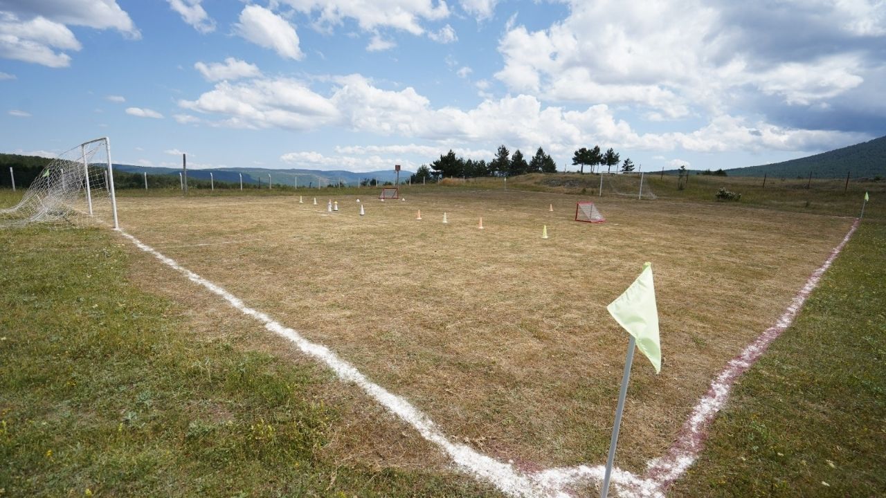 Taşköprü’de Kendi Imkanlarıyla Spor Tesisi Oluşturan Muhtara Destek (1)