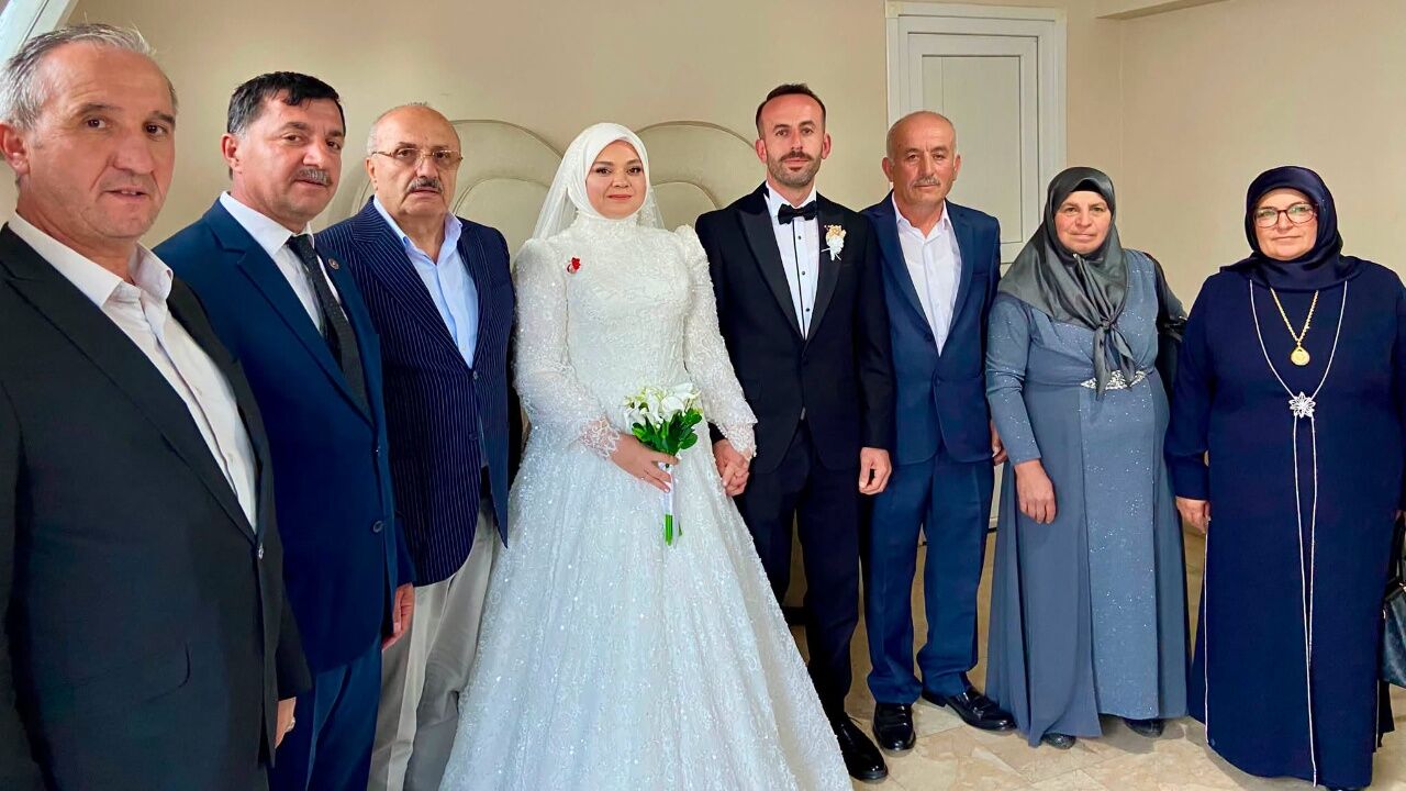 Taşköprü'de Mutlu Gün! Cüneyt Ile Kübra Hayatlarını Birleştirdi