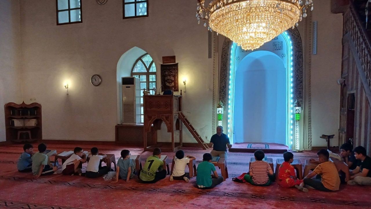 Taşköprü’de Öğrencilere Din Istismarına Karşı Bilinç Eğitimi (5)