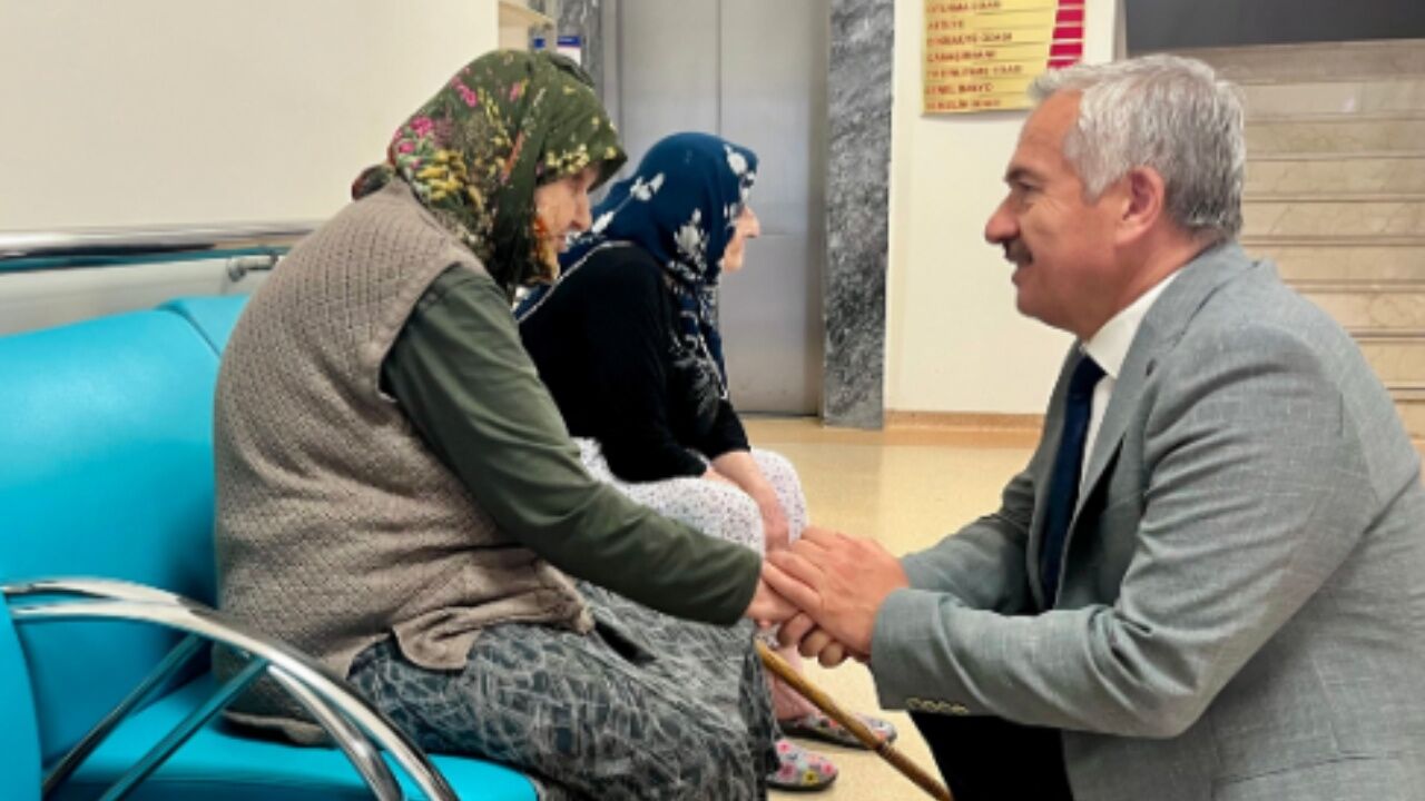 Tosya'da Gönül Buluşması Huzurevi Sakinlerine Anlamlı Ziyaret