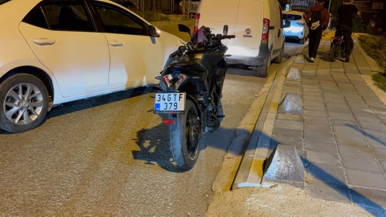 Yaya Geçidinde Motosikletler Çarpıştı 3 Kişi Hastanelik Oldu (2)