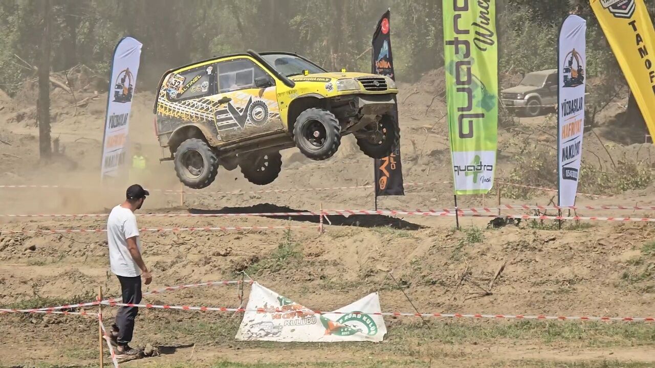 Yenice Off Road Festivali'nde Kıyasıya Mücadele 62 Araç Parkura Çıktı (1)