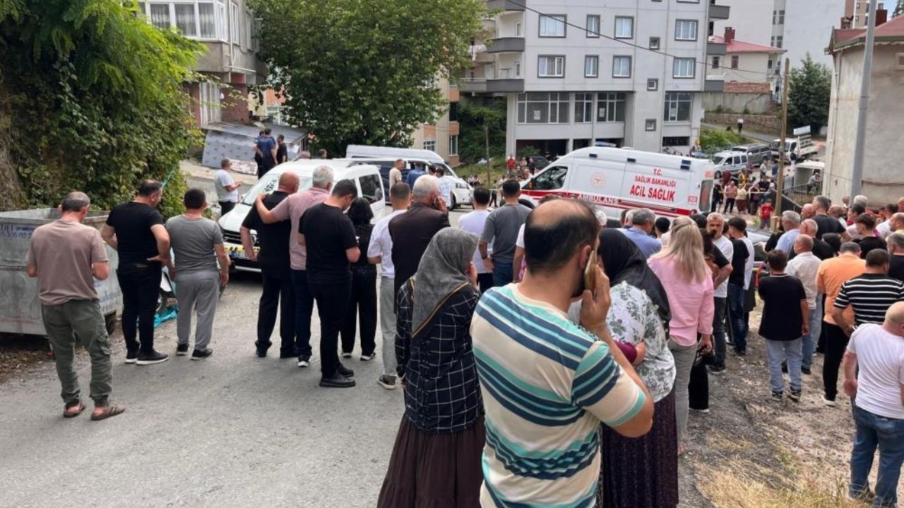 Yer Meselesi Kanlı Bitti Aynı Aileden 3 Kişi Öldürüldü (1)