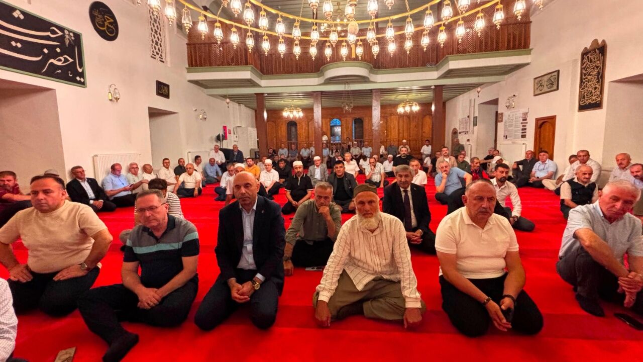 Ak Parti Kastamonu’da 25. Yılını Dualarla Andı! Sevgilioğlu’ndan Birlik Mesajı 3