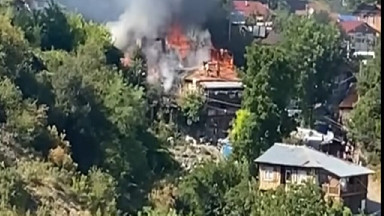 Araçta Yangın Çıktı