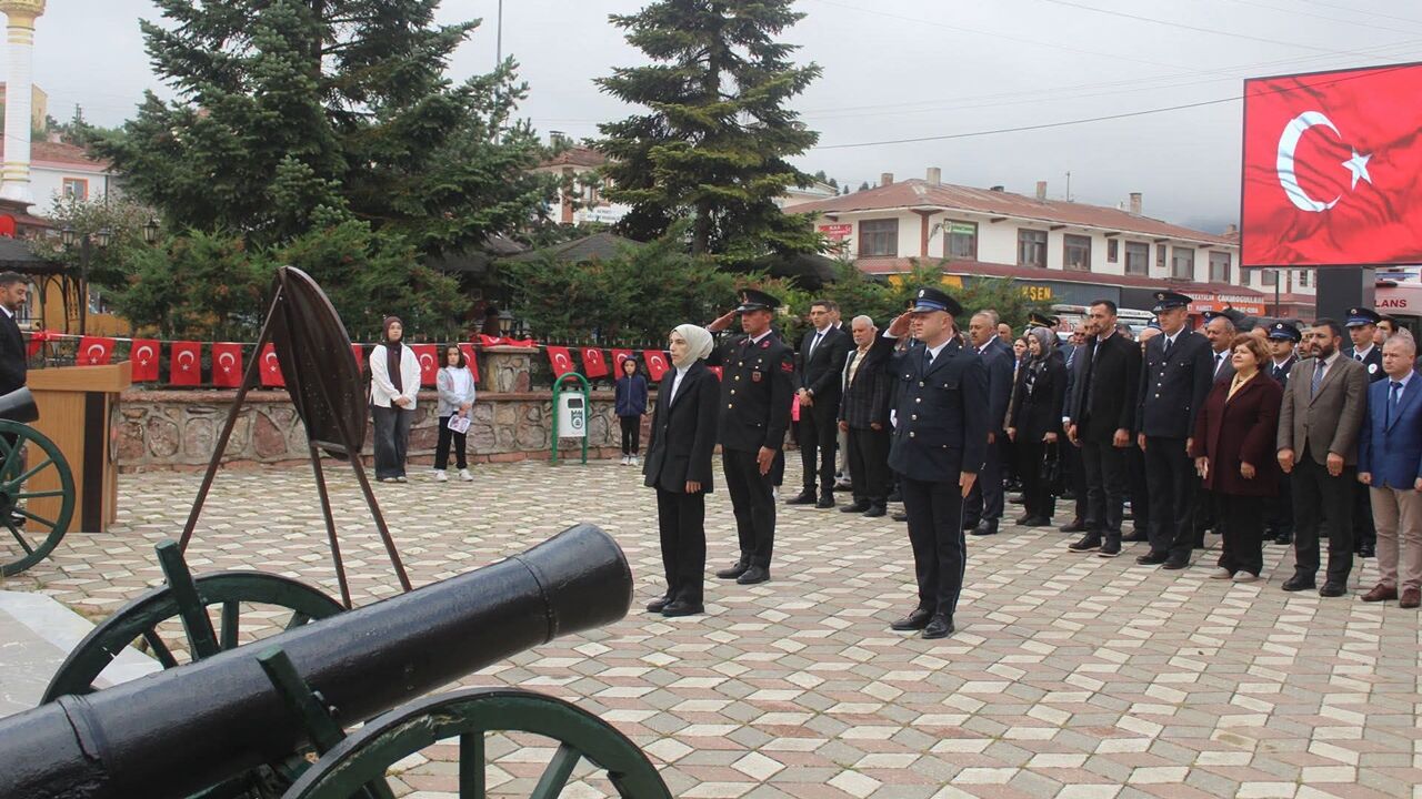 Atatürk Kastamonu Geliş (2)