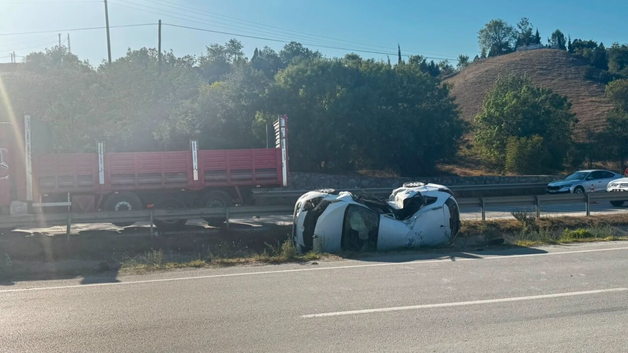 Boyabat Kastamonu Yolunda Feci Kaza! Otomobil Takla Attı 4