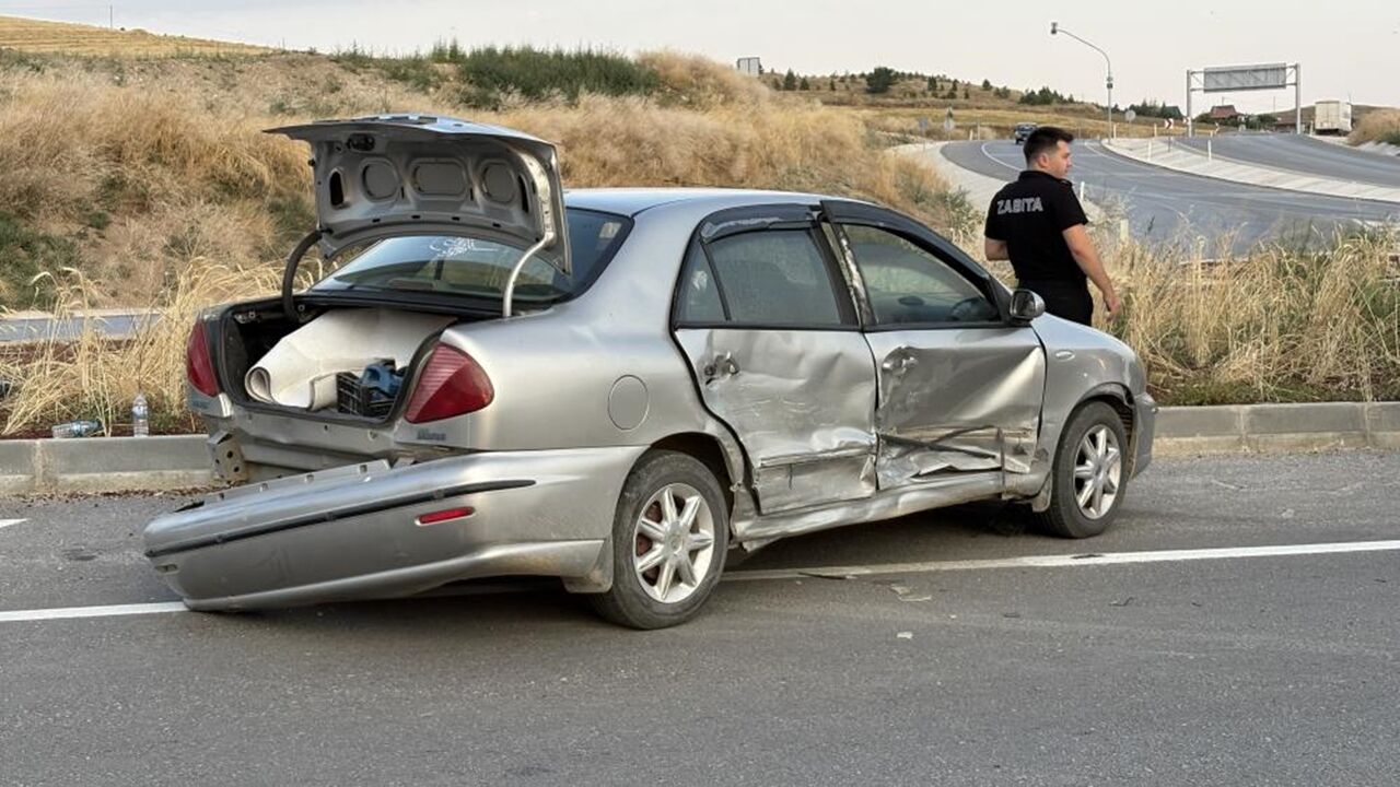 Çorumda Feci Kaza Kastamonu Plakalı (6)