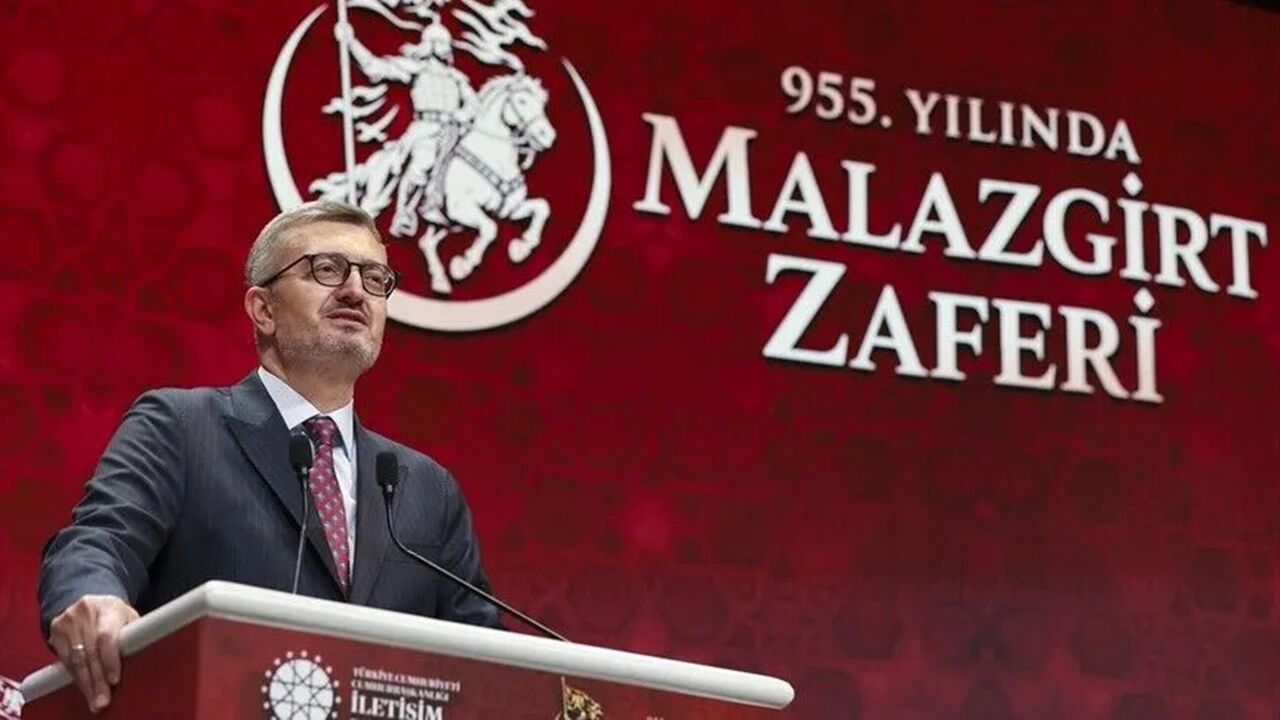 Cumhurbaşkanlığı İletişim Başkanı Burhanettin Duran