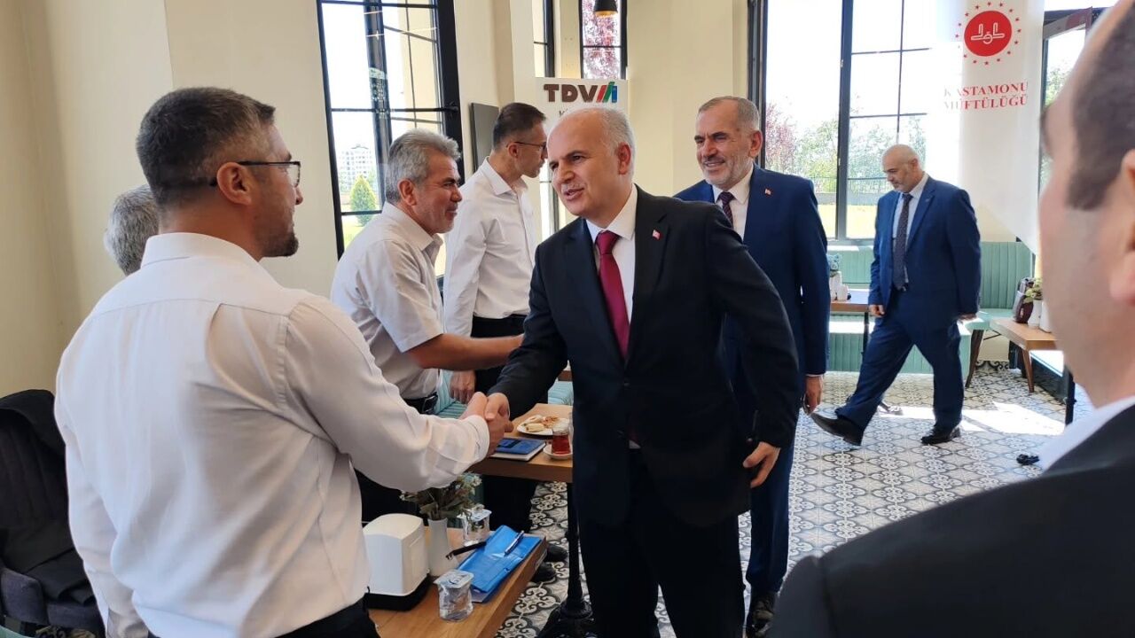 Diyanet İşleri Başkan Yardımcısı Hazırlar Kastamonu’da Müftülerle Buluştu