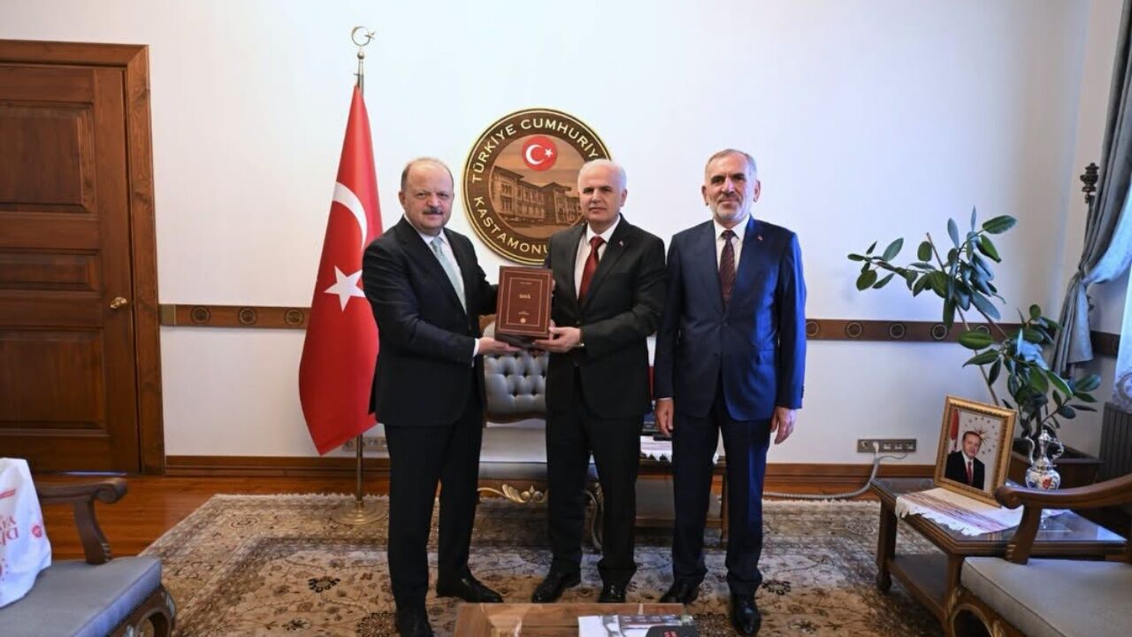 Diyanet İşleri Başkan Yardımcısı Hazırlar’dan Kastamonu Valisi Dallı’ya Ziyaret 1
