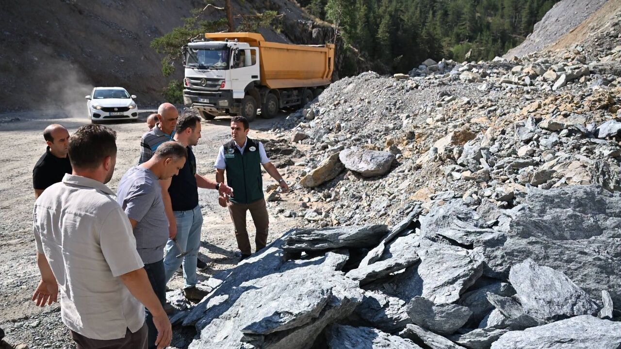 Dsi̇ Heyeti Kastamonu Tosya'daki Çukurhan Göleti'ni Inceledi